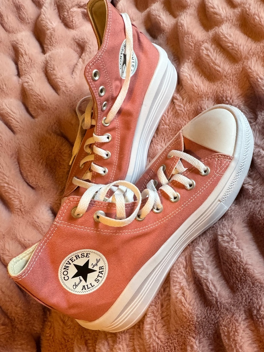 Converse High Top Sneakers in Dusty Pink